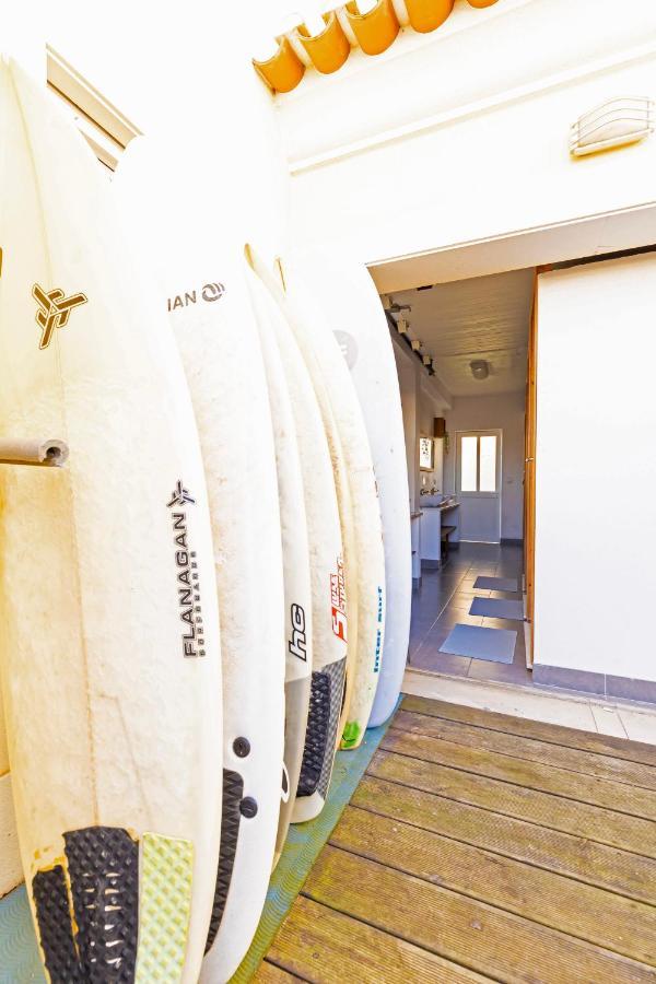 Pineapple Surf House Vandrehjem Atouguia Da Baleia Eksteriør billede